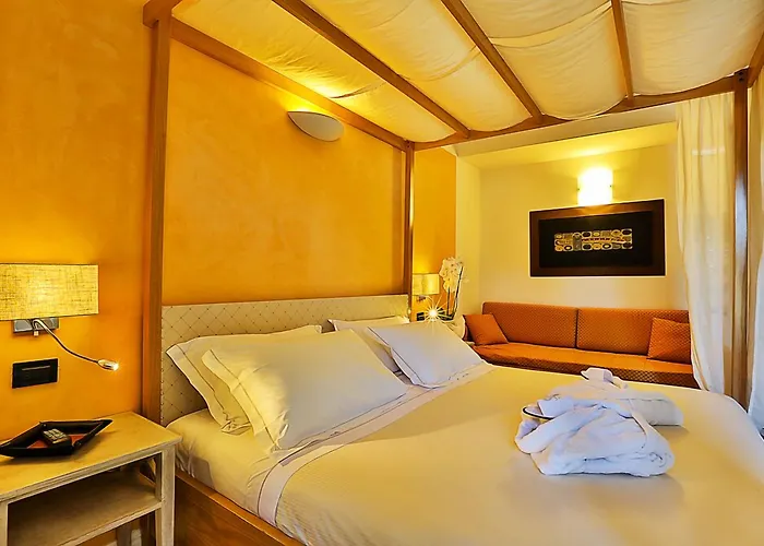 Jr Logos Dei Marmi Otel 4*