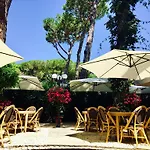 Jr Logos Dei Marmi 호텔