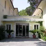 Jr Logos Dei Marmi 호텔