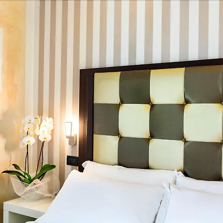 Jr Logos Dei Marmi 호텔 4*