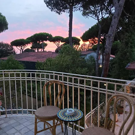 Jr Logos Dei Marmi Hotel