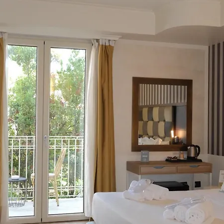 Jr Logos Dei Marmi 4*