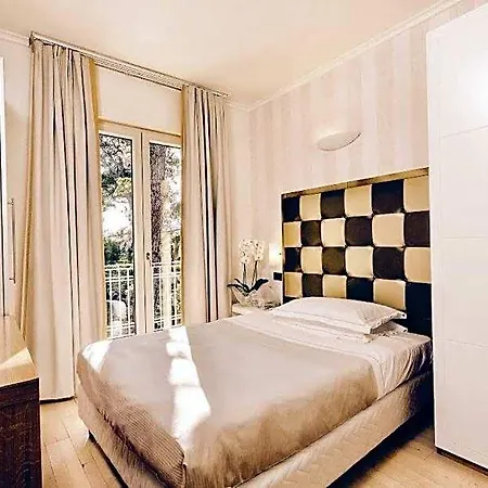 Jr Logos Dei Marmi 4*