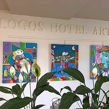 Jr Logos Dei Marmi ホテル フォルテ・デイ・マルミ