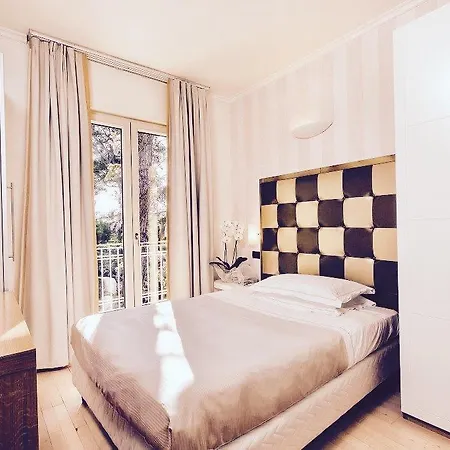 Jr Logos Dei Marmi 4*