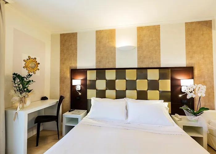 Jr Logos Dei Marmi 호텔 4*