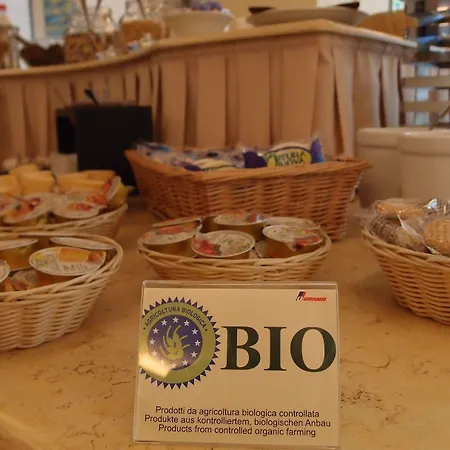 Hotel Jr Logos Dei Marmi