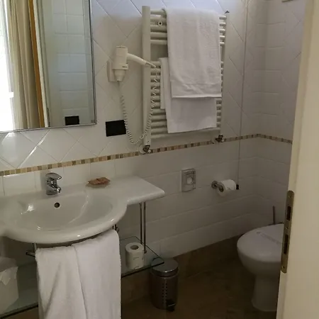 Jr Logos Dei Marmi 4*