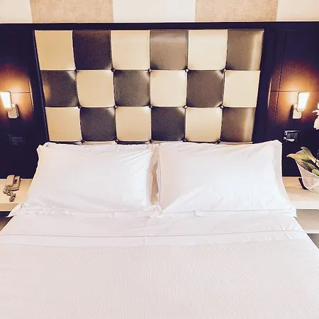 Hotel Jr Logos Dei Marmi 4*