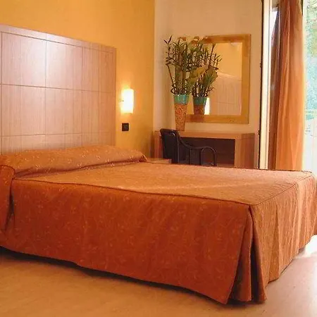 Hotel Jr Logos Dei Marmi