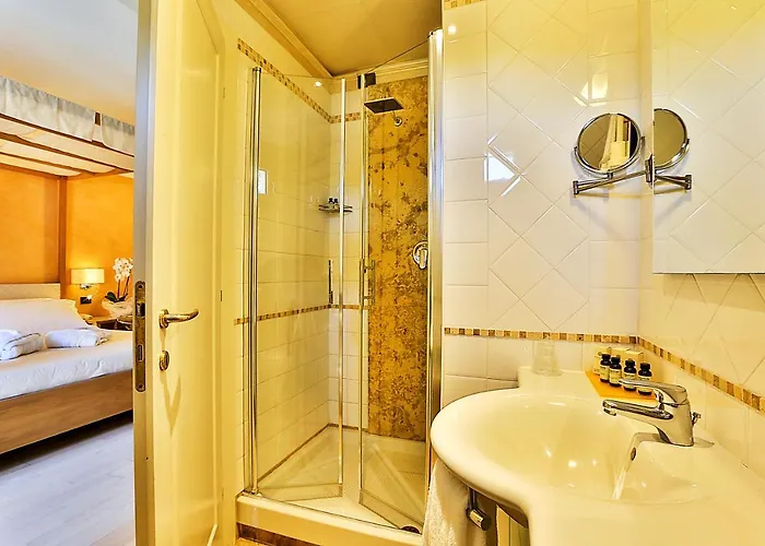 Jr Logos Dei Marmi 4*