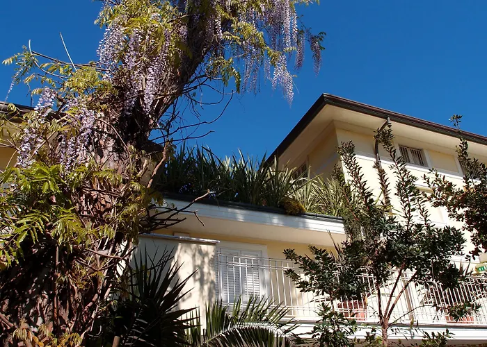 Jr Logos Dei Marmi Форте-дей-Мармі