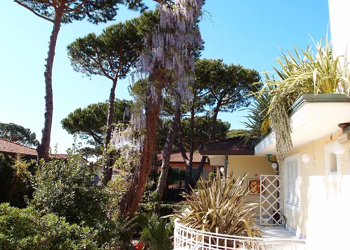 Jr Logos Dei Marmi Готель