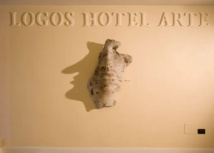 Готель Jr Logos Dei Marmi