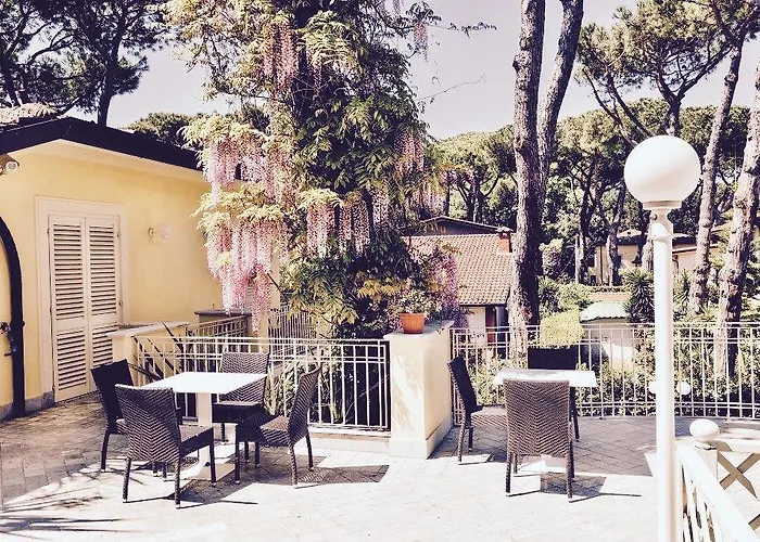 Hotel Jr Logos Dei Marmi 4*