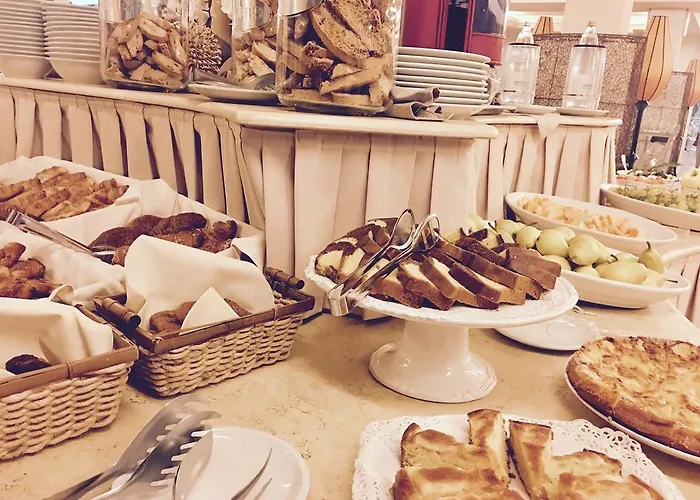 Готель Jr Logos Dei Marmi Форте-дей-Мармі