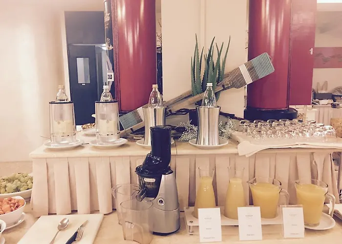 Jr Logos Dei Marmi Готель Форте-дей-Мармі